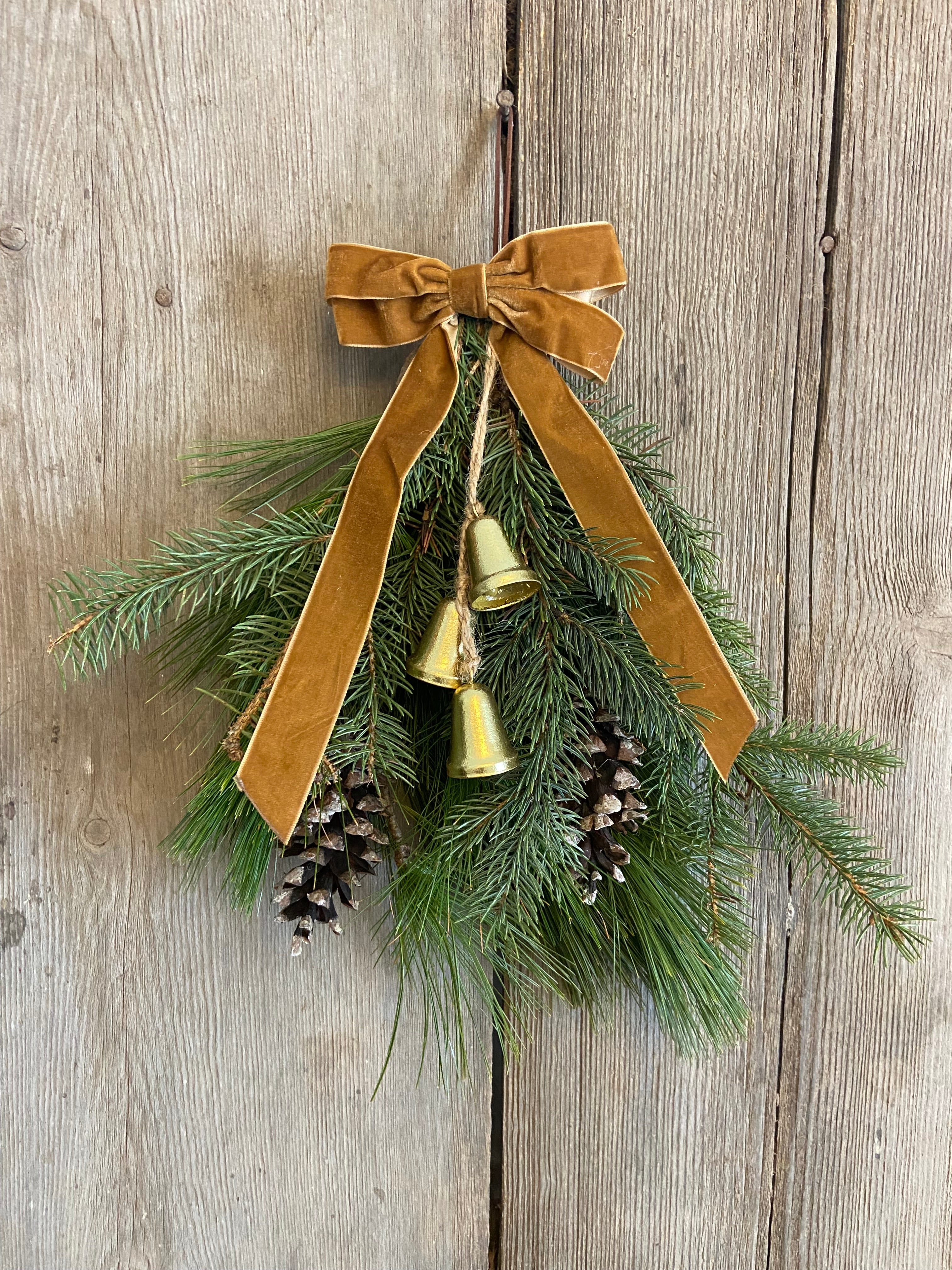 Christmas Teardrop Swag